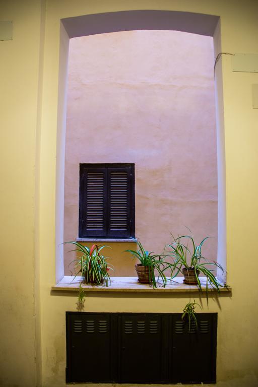 Yourstay@Rome Coliseum Lägenhet *
